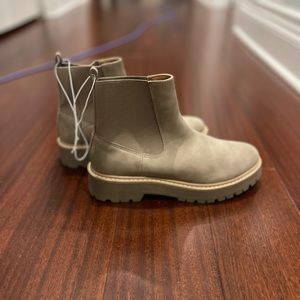 Dolce Vita Lobera Boot